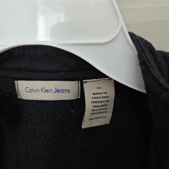 2/$15 Calvin Klein Zip up sweater size 3 - Picture 5 of 5